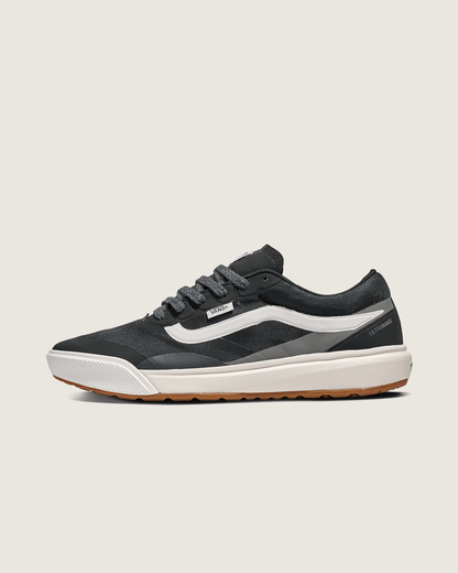 Vans UltraRange 2.0 Shoe in Black