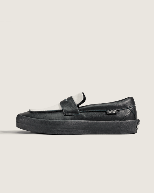 Vans Skate Loafer Shoe in Black / White
