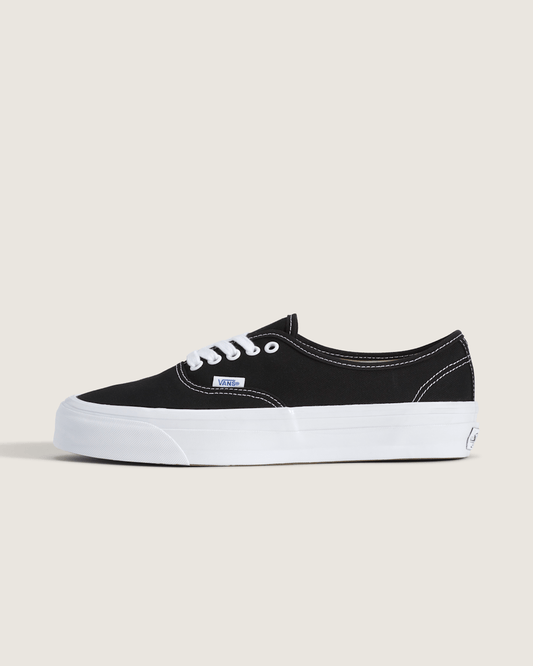 Vans Premium Authentic Shoe in Black / White