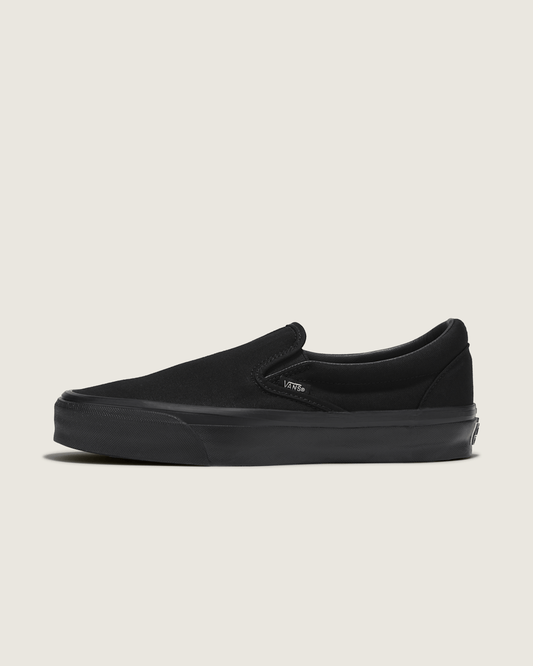 Vans Premium Slip-On Shoe in Blackout