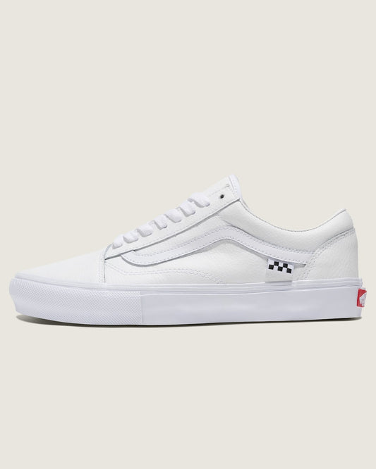Vans Customs Skate Old Skool Leather Shoe in Customs