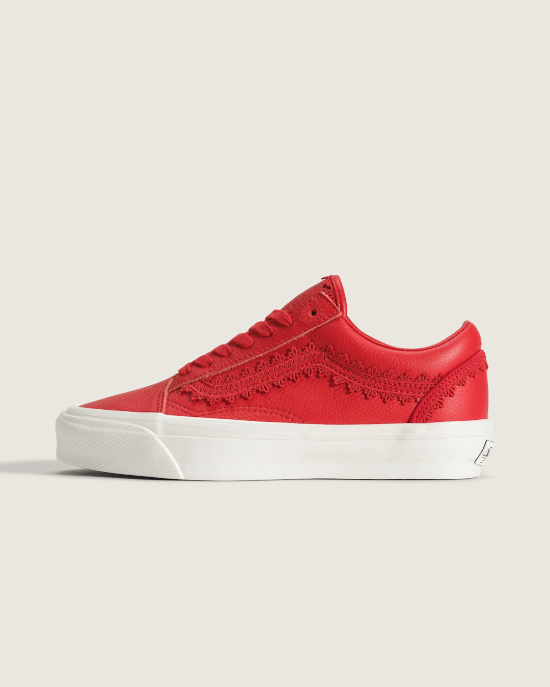 Vans Premium Old Skool Shoe in Racing Red