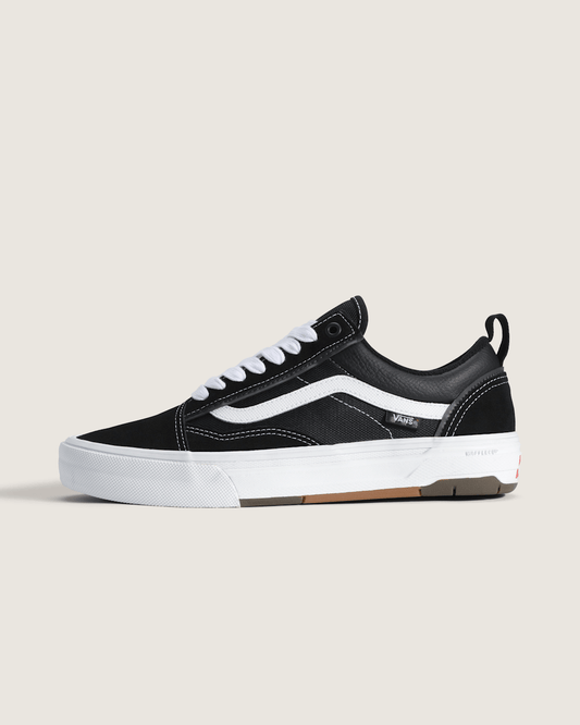 Vans Skate Old Skool Wafflecup Shoe in Black / White