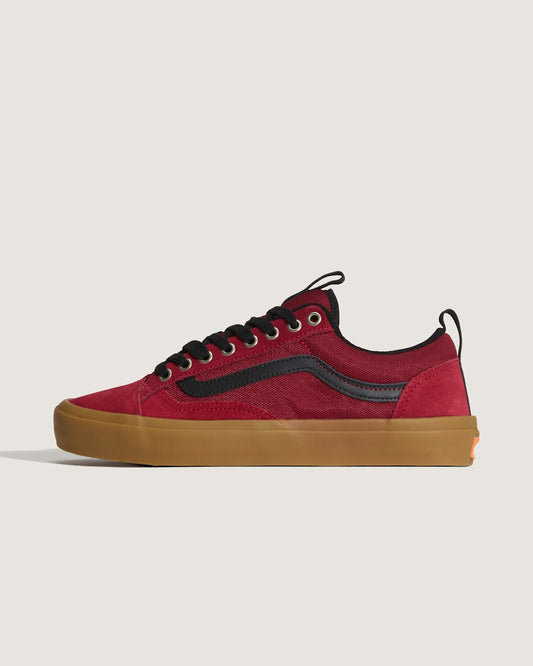 Vans Skate Old Skool 36+ Gum Shoe in Burgundy Red