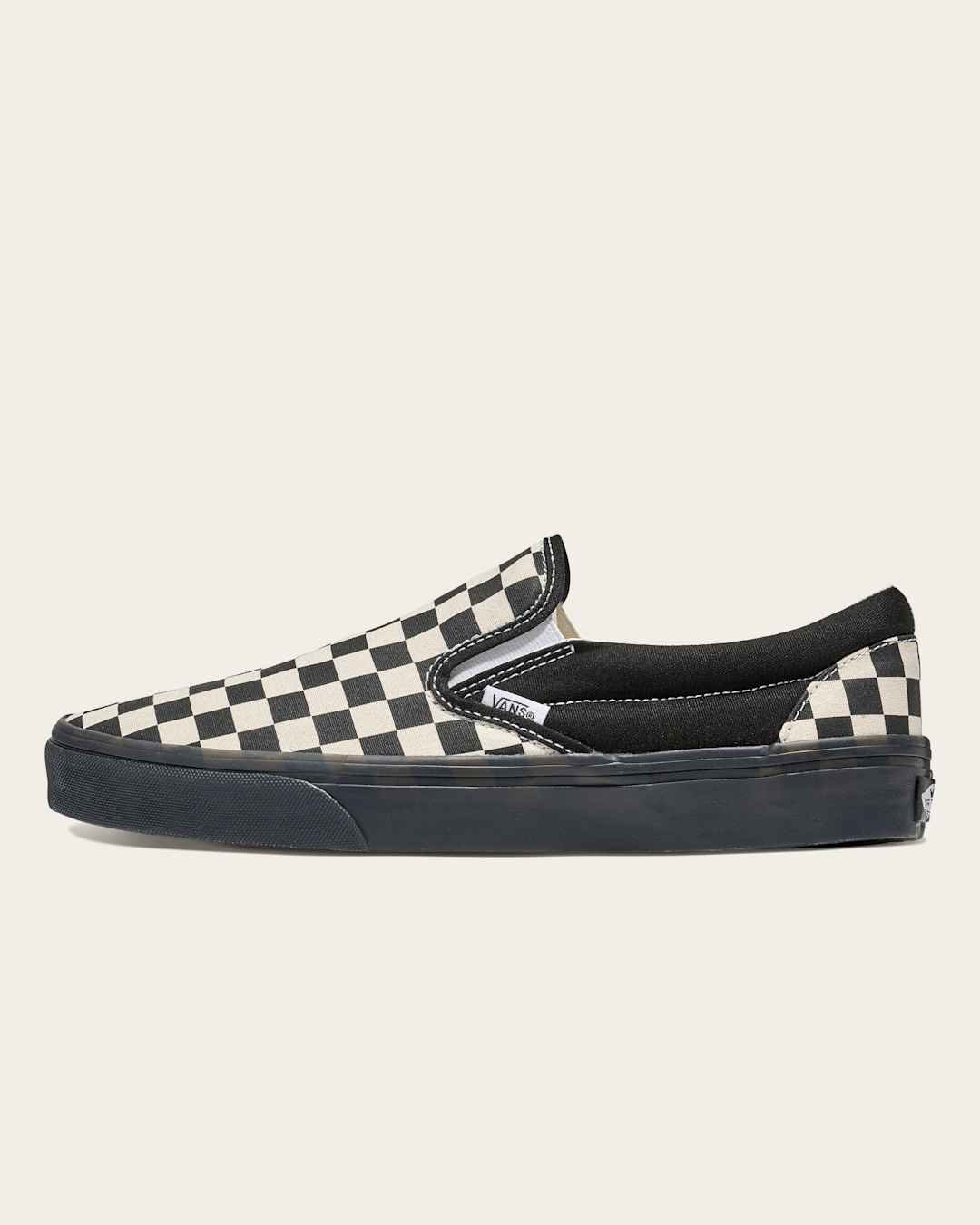 Vans Classic Slip-On Checkerboard Shoe in Checkerboard White / Black