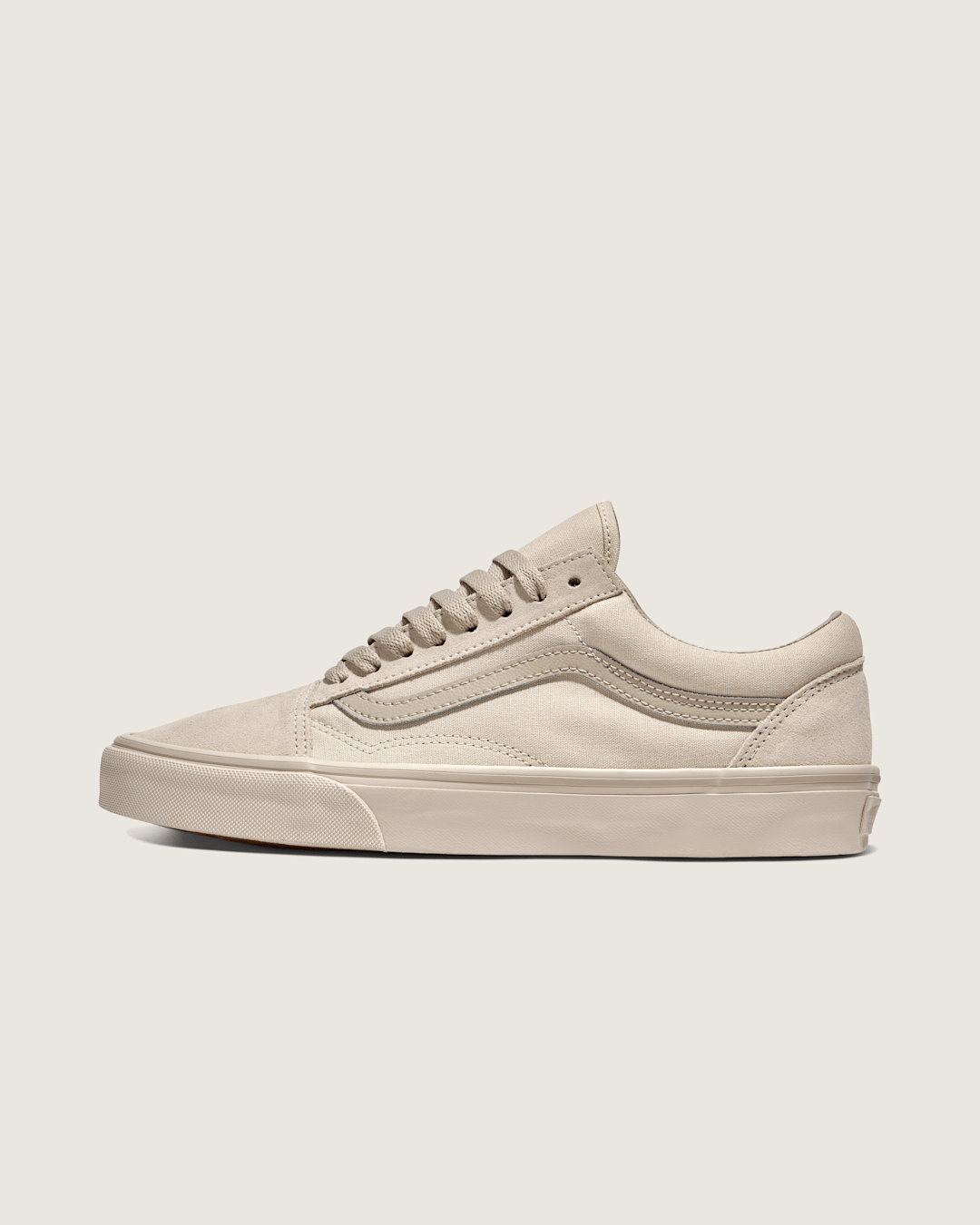 Vans Old Skool Shoe in Marshmallow White