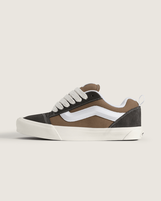 Vans Knu Skool Shoe in Light Brown / Dark Brown