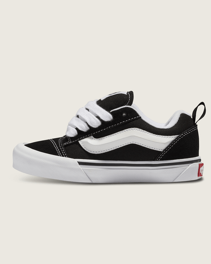 Vans Little Kids Knu Skool Shoe in Black / True White